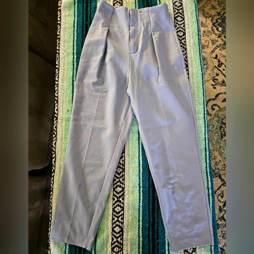 H&M Periwinkle blue cropped dress pants size 2 NWT